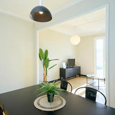Apartment 63par1016- Sunny In Paralel Barcelona