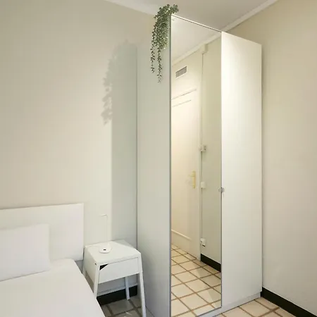 Apartment 63par1016- Sunny In Paralel