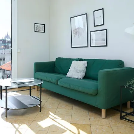 63par1016- Sunny In Paralel * Barcelona